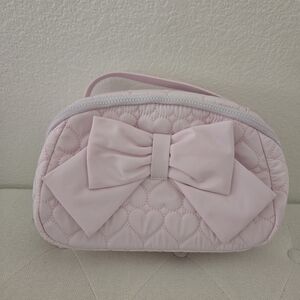 NWOT Pink Bow Betsey Johnson Makeup Bag